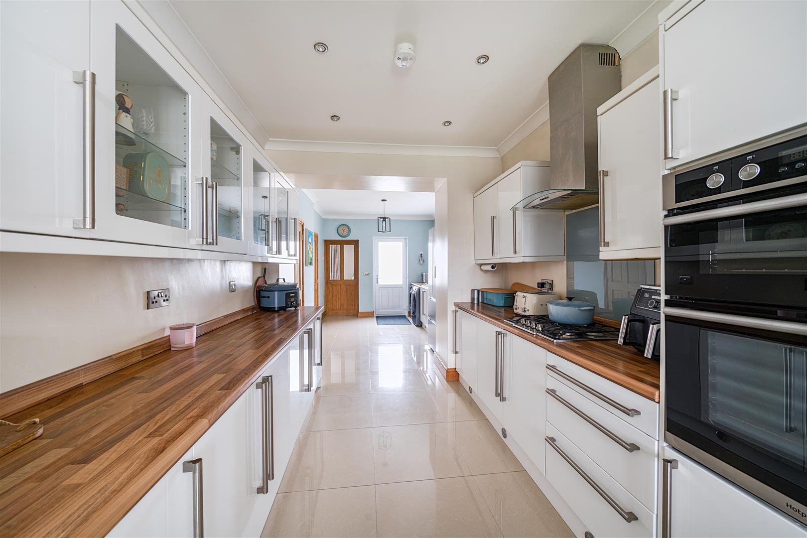 Heol Y Meinciau, Pontyates, Llanelli, SA15 5SE